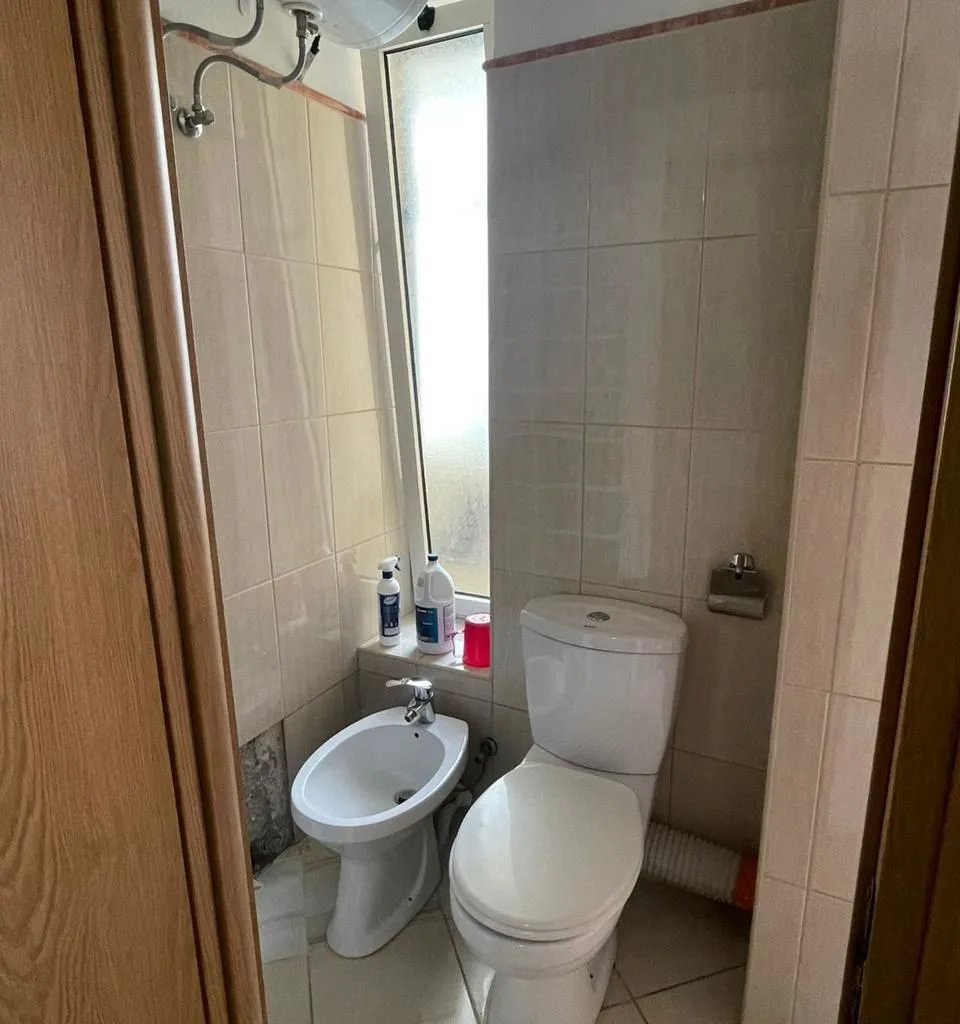 JEPET ME QERA GARSONIERE VOLLGA, DURRES 4