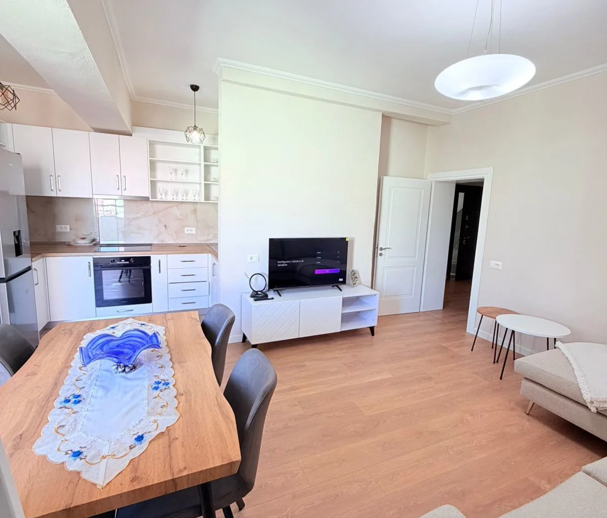 JEPET ME QERA APARTAMENT 2+1 PRANE MUZEUMIT, DURRES 5