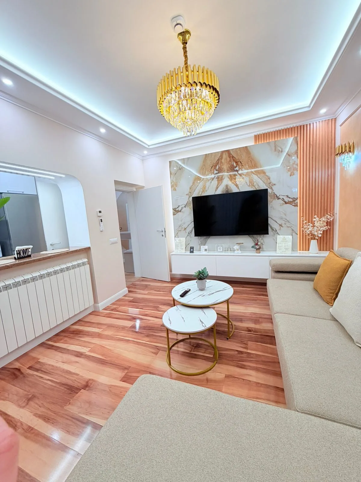 JEPET ME QERA APARTAMENT 1+1 PRANE GJYKATES, DURRES 12