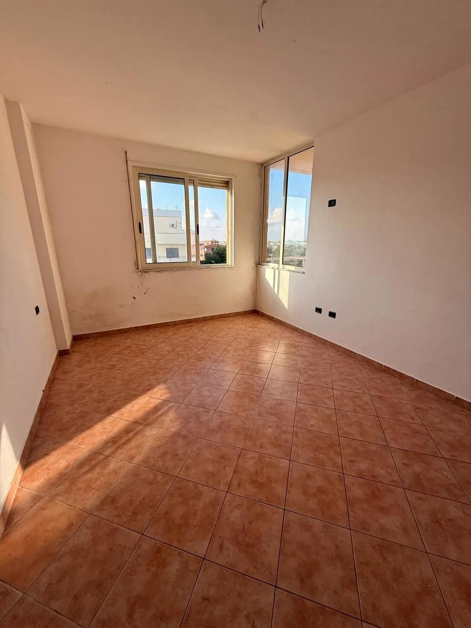 SHITET APARTAMENT 2+1 HOTEL ANTALYA PLAZH, DURRES 19