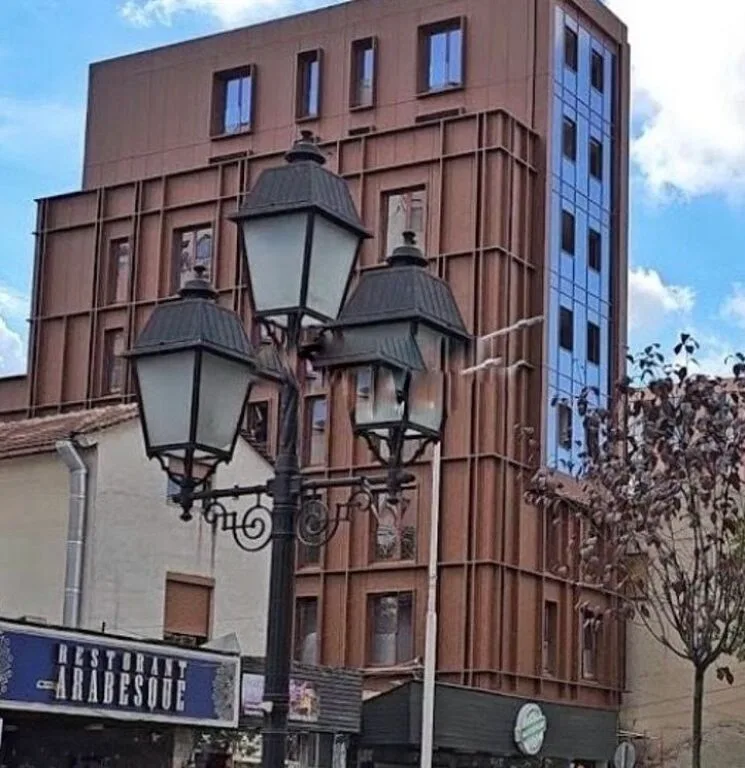 Shitet Ambient Komercial – Rruga e Kavajes 340,000 € 2