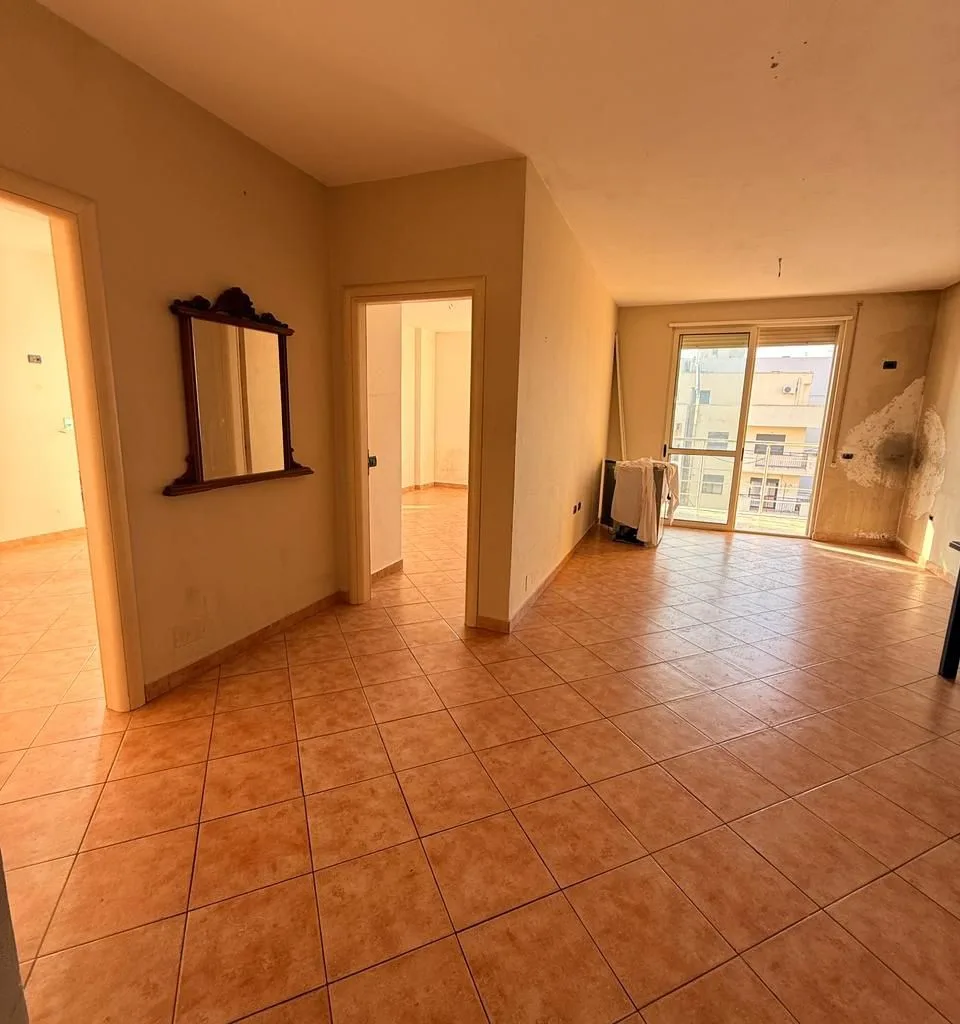 SHITET APARTAMENT 2+1 HOTEL ANTALYA PLAZH, DURRES 2