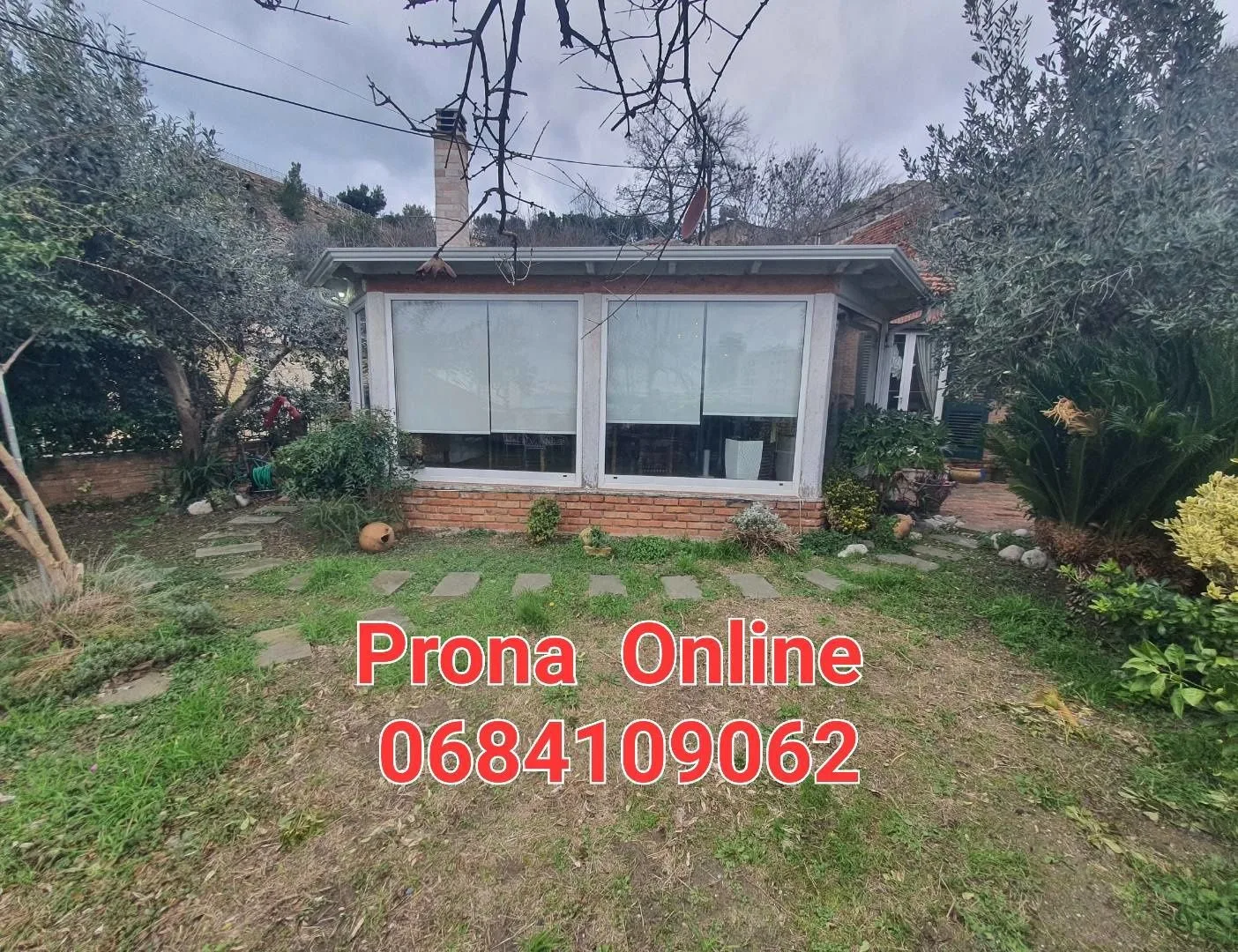 Jepet me QERA shtepi 1 kat ne qender te Durresit 16