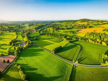 SHITET TOKE- PRANE EQUOS RESORT| 2800 m² 392,000 € 5