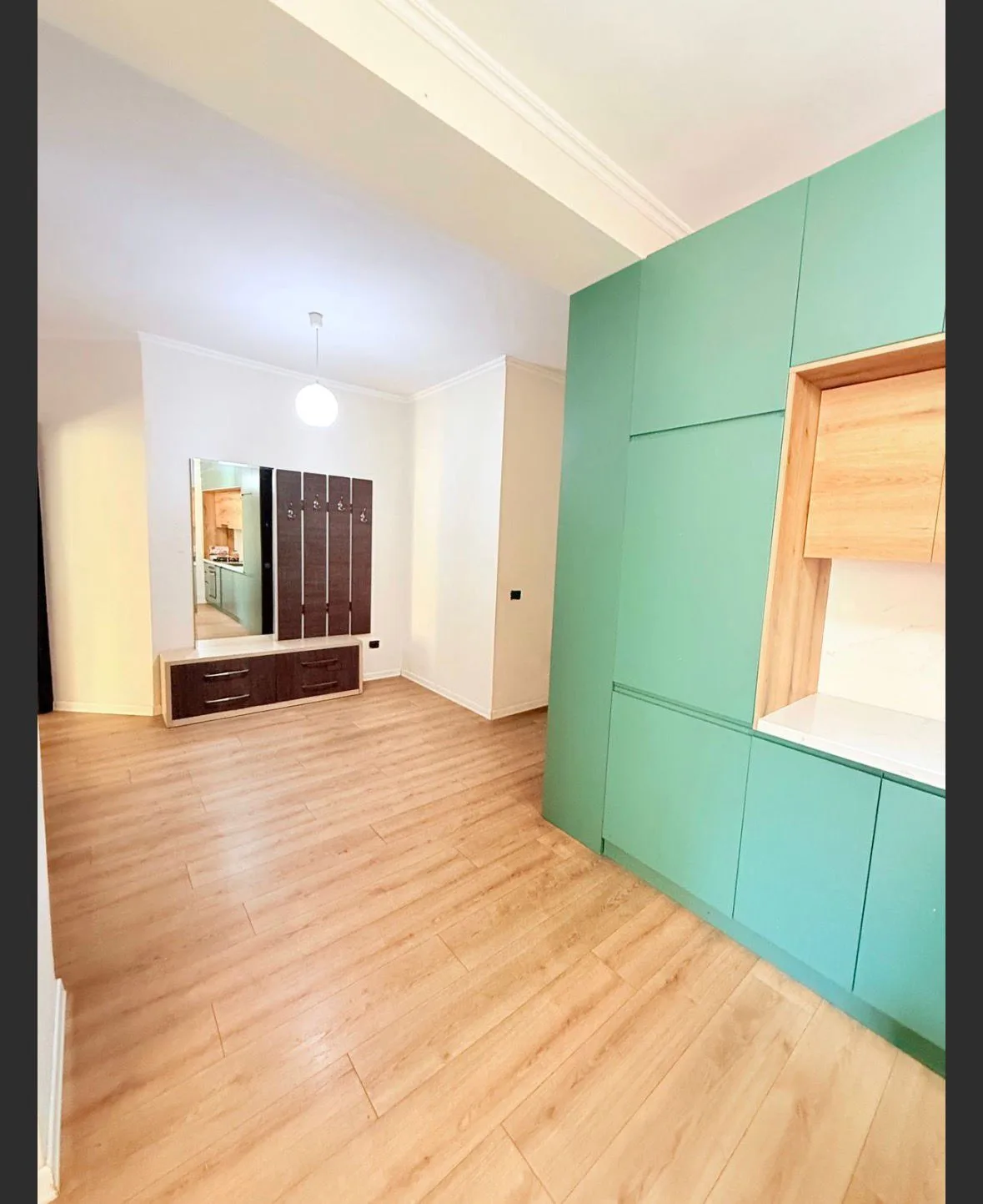 SHITET APARTAMENT 2+1 PRANE GJYKATES, DURRES 14