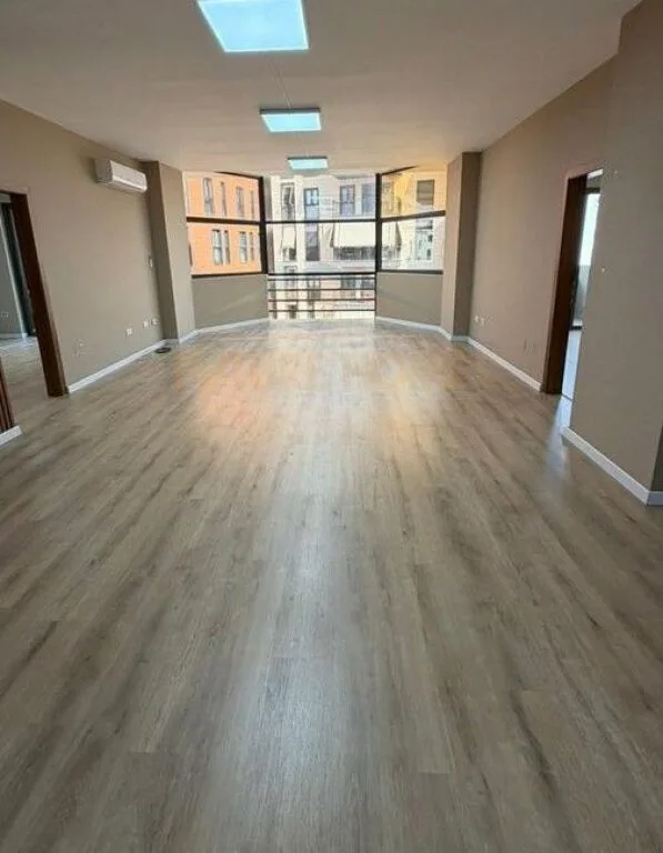 Ambjent Biznesi Me Qera » Rruga e Kosovarëve, Tirane 2