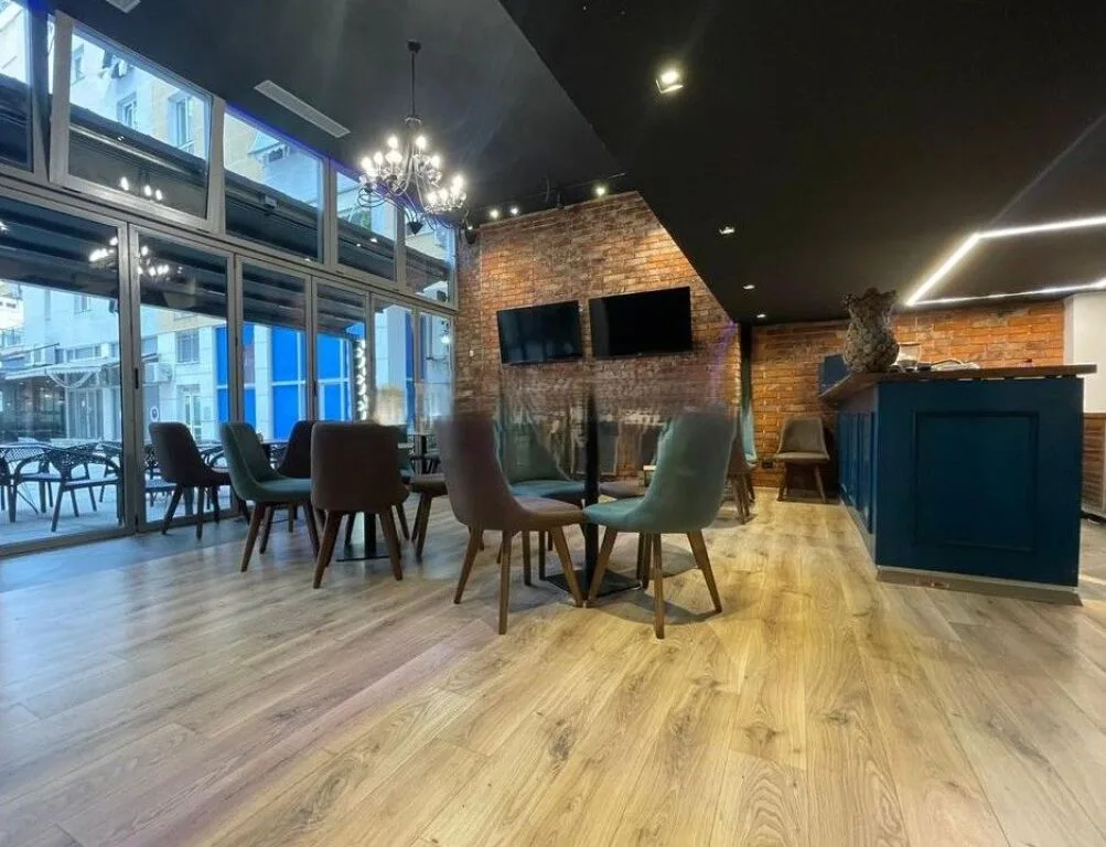 Shitet ambient komercial – Bar (Dupleks) ne Xhamllik 4