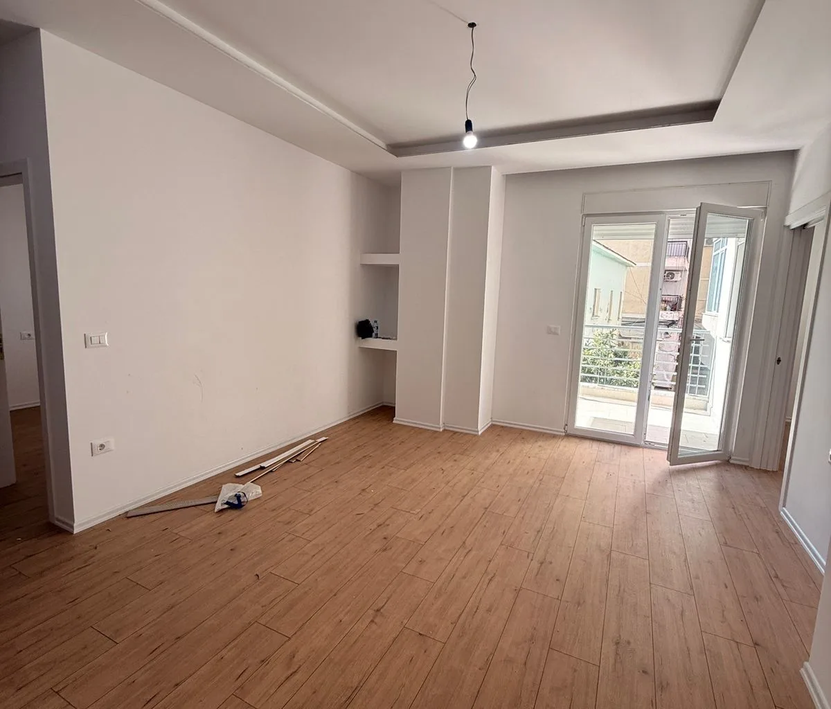 SHITET APARTAMENT 2+1+2 ISH RAJONI I POLICISE, DURRES 3